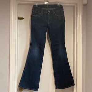 7 for all mankind flare blue jean, size 28.